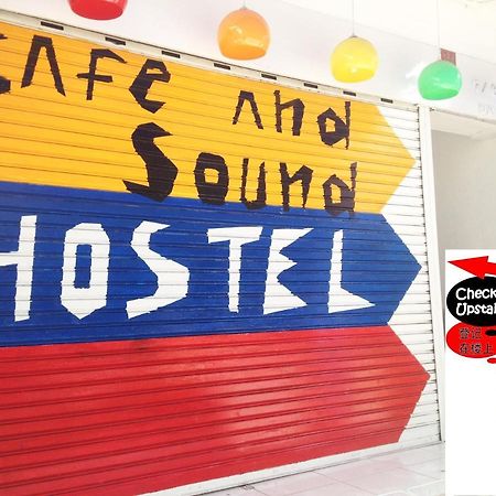 Safe And Sound Hostel Chiang Mai Exterior photo